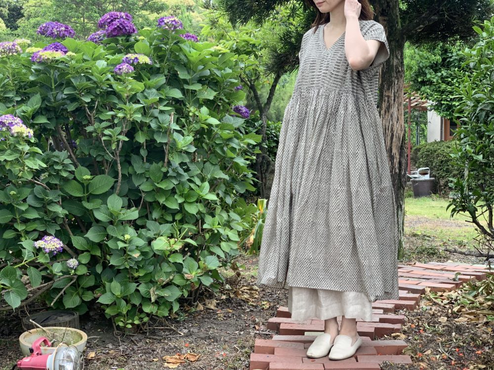 【新品未使用】maison de soil Vネックドレス IMG_2375-e1591168862140.jpg