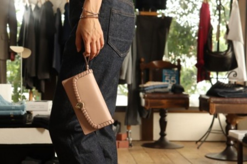 HELENKAMINSKI ヘレンカミンスキー BLISSE WALLET CLUTCH