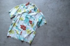 HOLLYWOOD RANCH MARKET ヴィンテージ レーヨン ハイビスカス ハワイヤンシャツ
